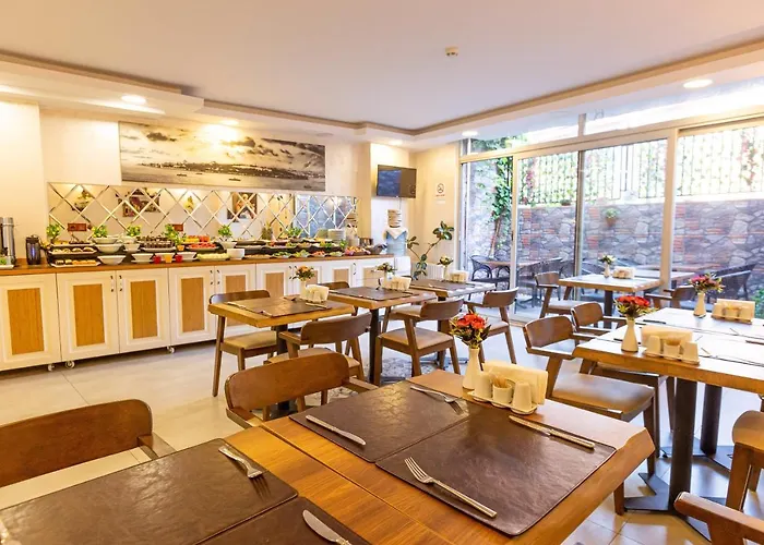 クムル 2* イスタンブール