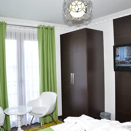 Kumru Hotel 2*