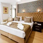 Kumru Istanbul