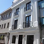Kumru 2* Istanbul